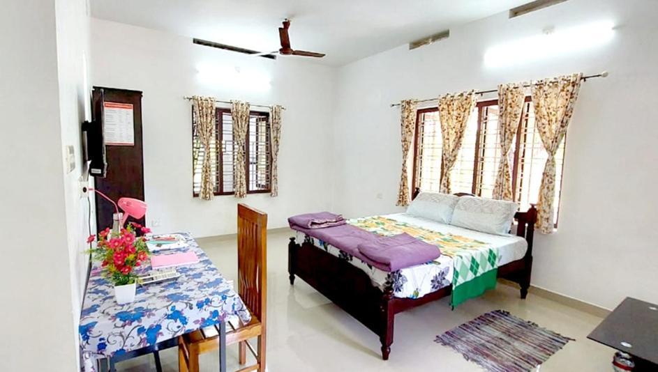 Brothers Home Stay Alappuzha ภายนอก รูปภาพ